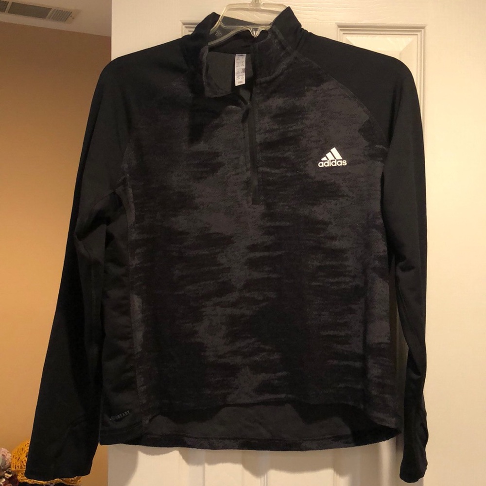 Lightly used women’s xl half zip